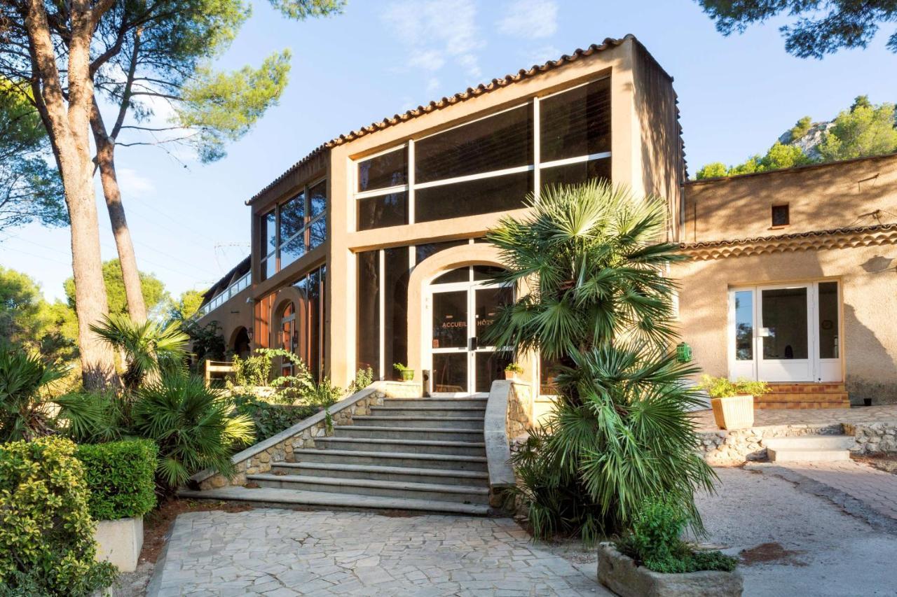 Best Western Domaine De Roquerousse Salon-de-Provence Exterior photo