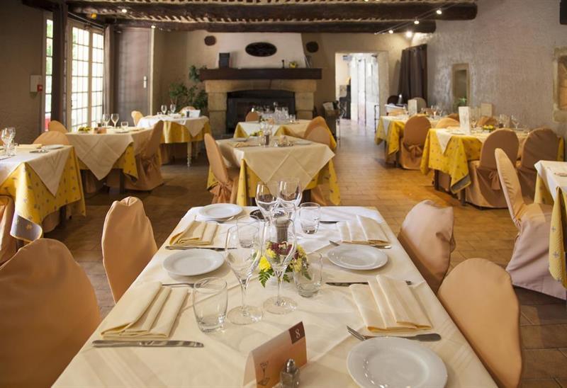 Best Western Domaine De Roquerousse Salon-de-Provence Exterior photo