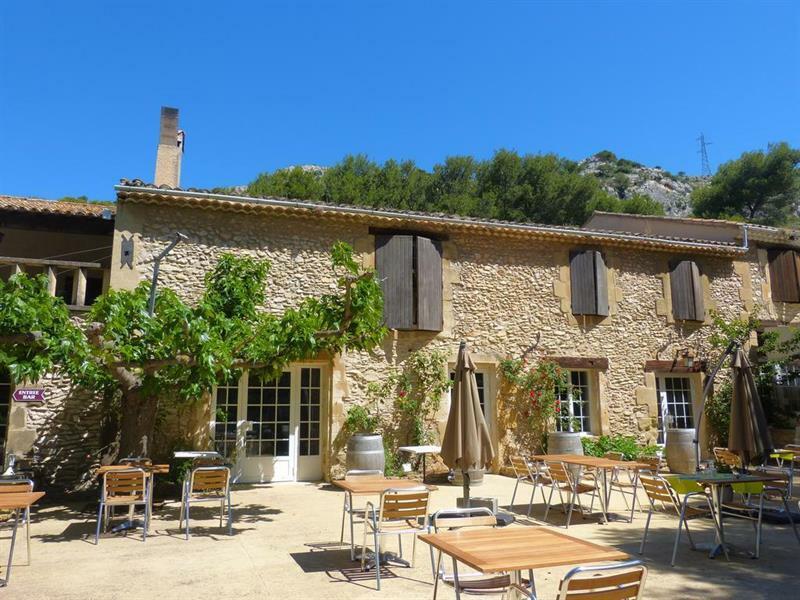 Best Western Domaine De Roquerousse Salon-de-Provence Exterior photo